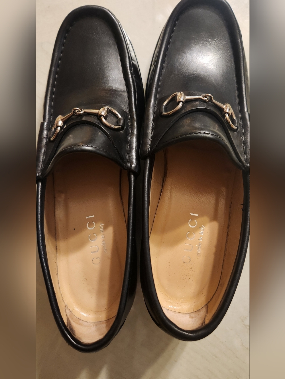 Gucci Women's  Black Leather Horsebit Loafers. Size 7 1/2 B - Picture 6 of 6